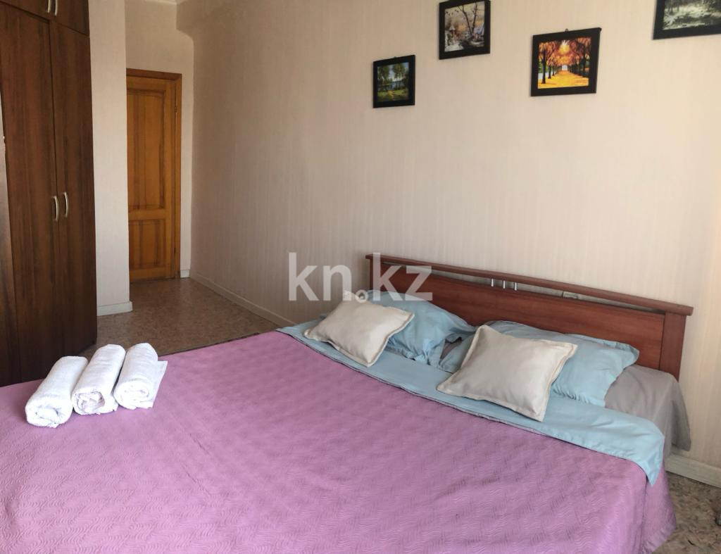 Аренда 2-комнатной квартиры посуточно, 60 м², мкр-н Коктем-2, дом  1 - Аренда  двухкомнатных квартир посуточно в Алматы фото 9 из 19