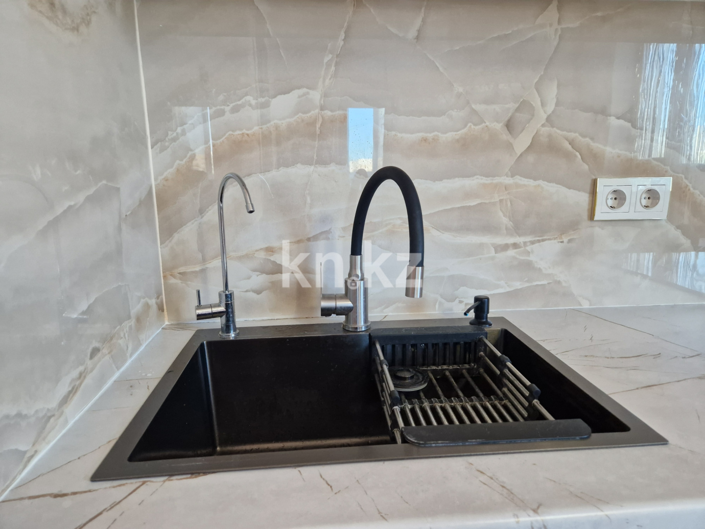 Аренда 2-комнатной квартиры посуточно, 55 м², ул. Керей, Жанибек хандар, дом  2/1 - Туран/Кардио-хирургическая больница/Онко-центр в Астане - фото 14