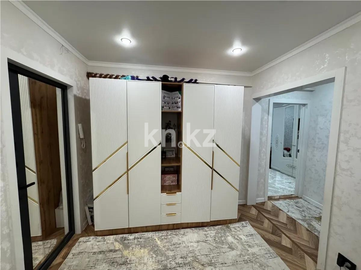 Продажа 3-комнатной квартиры, 63 м², мкр-н Голубые Пруды, дом  18 в Караганде - фото 7