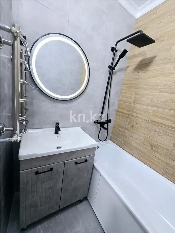 Продажа 3-комнатной квартиры, 72 м², мкр-н Аксай-2, дом  76 в Алматы - фото 4