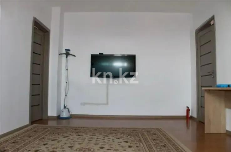 Продажа 4-комнатной квартиры, 104 м², ул. Валиханова, дом  5 - Продажа квартир в Астане фото 1 из 3