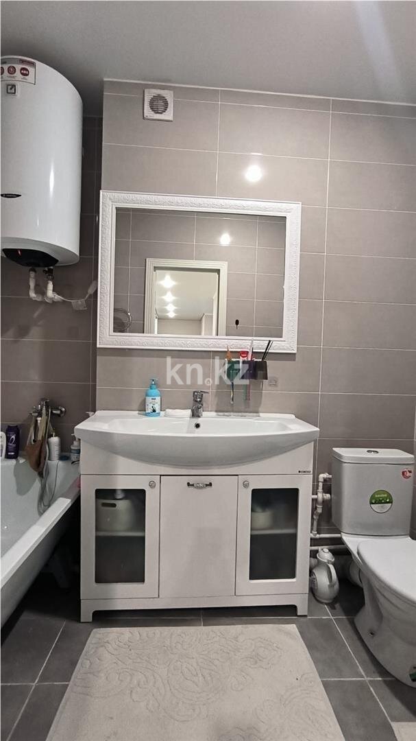 Продажа 3-комнатной квартиры, 94 м² в Караганде - фото 16
