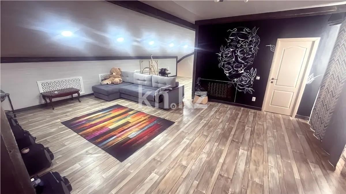 Продажа 5-комнатной квартиры, 189 м², пр. Н. Абдирова, дом  51 - Продажа  пятикомнатных квартир в Караганде без посредников с фото фото 6 из 6