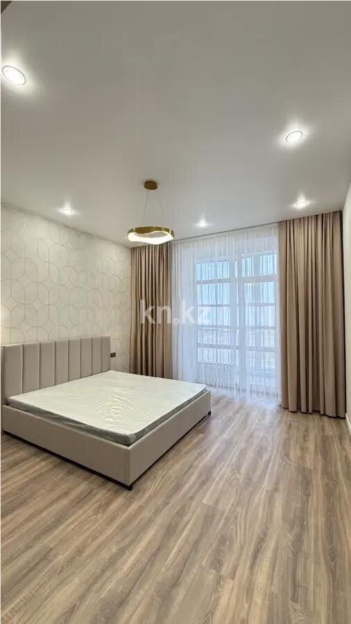 Продажа 2-комнатной квартиры, 64 м² в Караганде