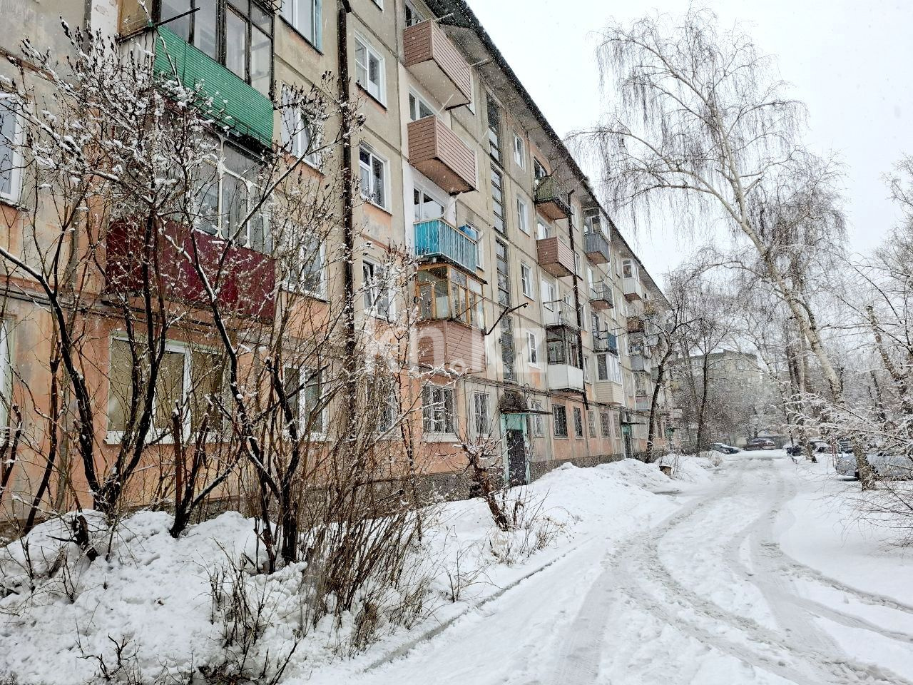 Продажа 2-комнатной квартиры, 42 м² - Продажа двухкомнатных квартир в Усть-Каменогорске фото 1 из 10