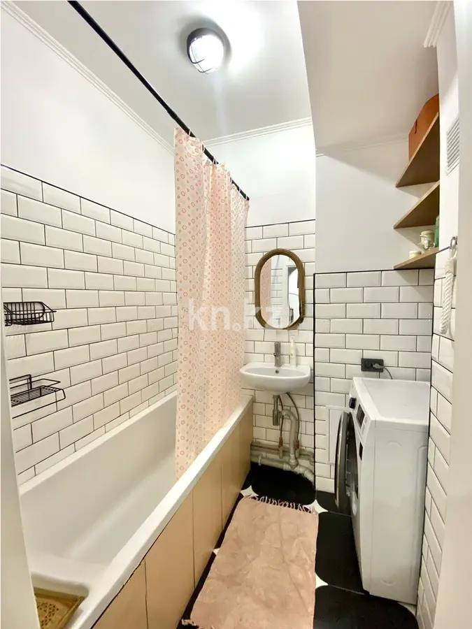 Продажа 3-комнатной квартиры, 70 м², ул. Кунаева, дом  49 в Алматы - фото 4