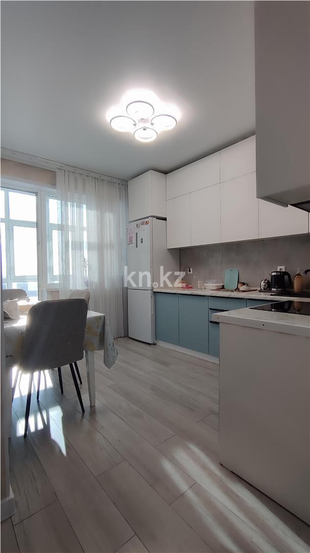 Продажа 1-комнатной квартиры, 41 м², мкр-н Мамраева (Восток-5) - Продажа квартир в Караганде фото 3 из 13
