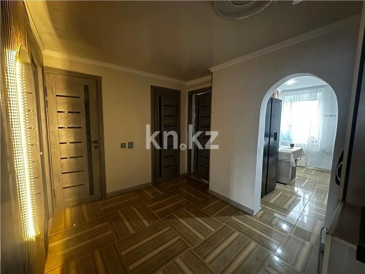 Продажа 3-комнатной квартиры, 57 м², мкр-н Восток-1, дом  3 в Караганде - фото 5