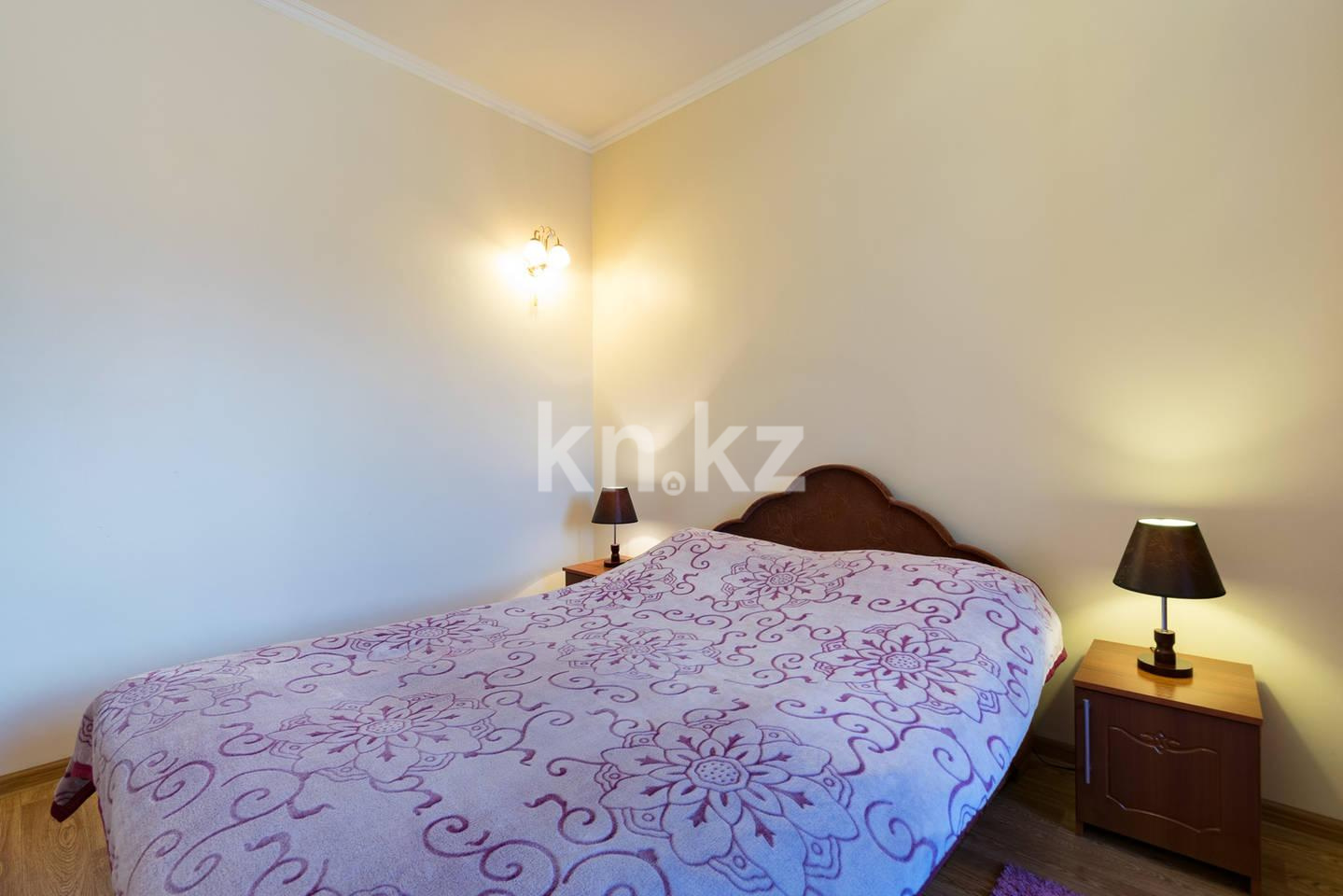 Аренда 4-комнатной квартиры посуточно, 98 м², Самал-2 мкр-н, дом  26 - Аренда  четырехкомнатных квартир посуточно в Алматы фото 6 из 14