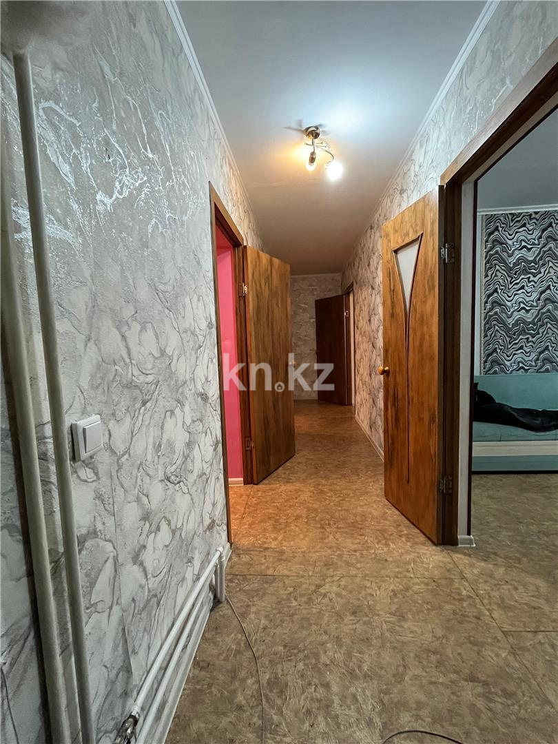 Продажа 4-комнатной квартиры, 75 м², мкр-н 14 - Продажа  четырехкомнатных квартир в Караганде фото 19 из 21