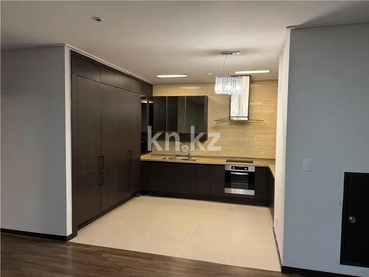 Продажа 4-комнатной квартиры, 128 м², пр. Кошкарбаева, дом  10/1 в Астане - фото 2