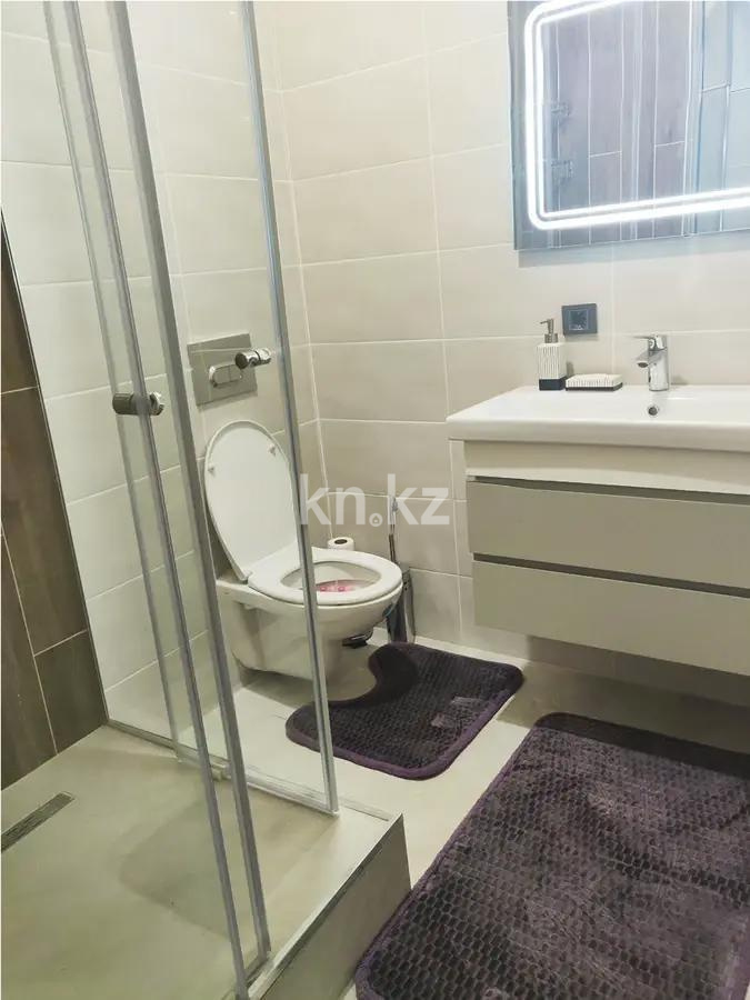 Продажа 2-комнатной квартиры, 44 м², мкр-н Самал-3, дом  15 в Алматы - фото 4