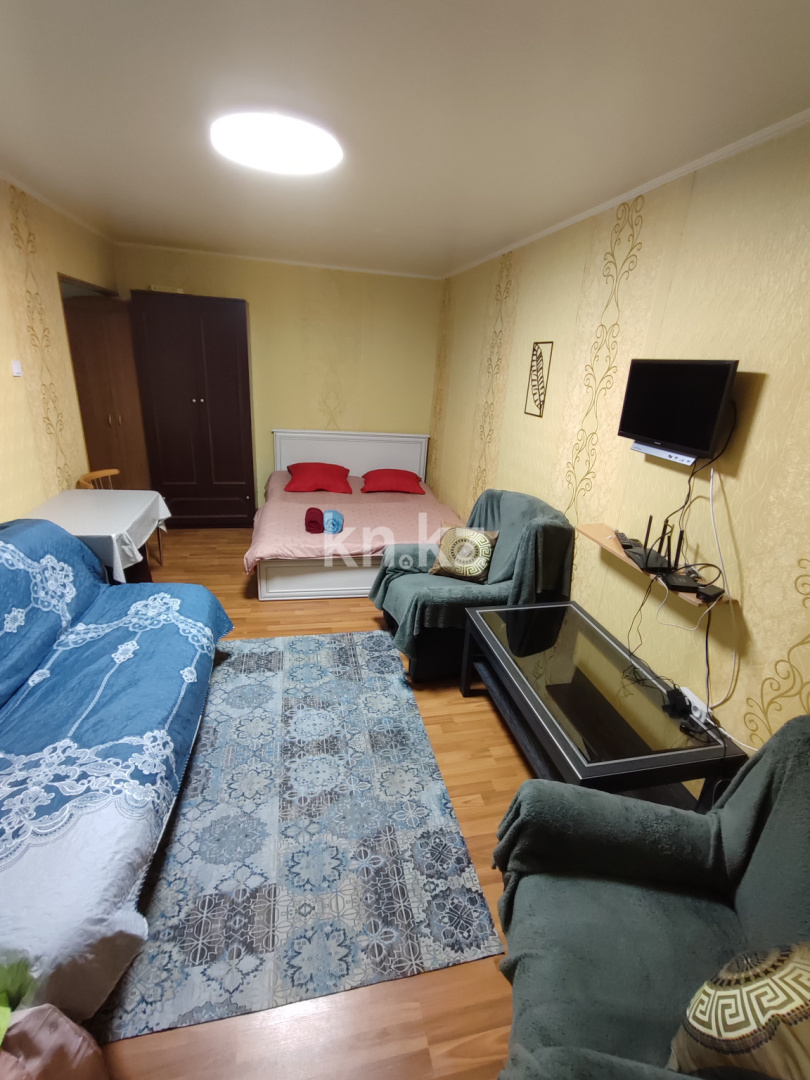 Аренда 1-комнатной квартиры посуточно, 32 м², Орбита-2 мкр-н, дом  5 - ул. Навои - Аренда квартиры посуточно в Алматы фото 1 из 7