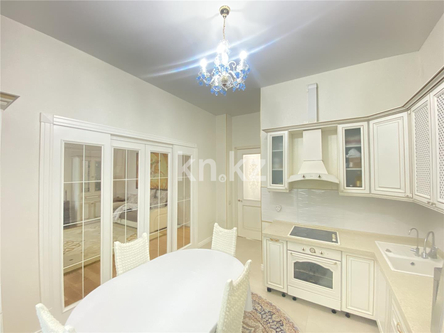 Продажа 4-комнатной квартиры, 151 м², пр. Кабанбай батыра - Продажа квартир в новостройках Астаны с фото фото 1 из 17