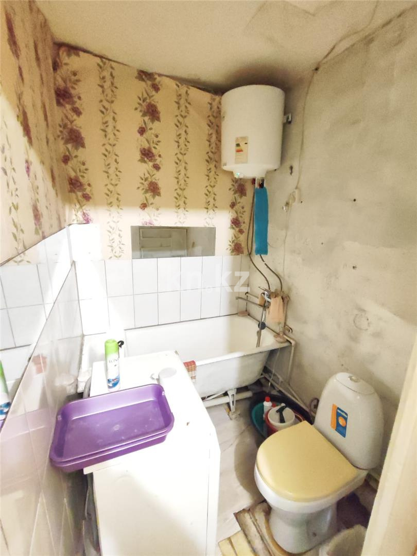 Продажа 2-комнатной квартиры, 46 м², мкр-н 12 - Продажа  двухкомнатных квартир в Караганде фото 6 из 7