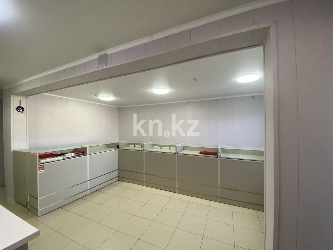 Продажа , 100 м², мкр-н 6-й - Продажа офисных и торговых помещений в Темиртау фото 3 из 13