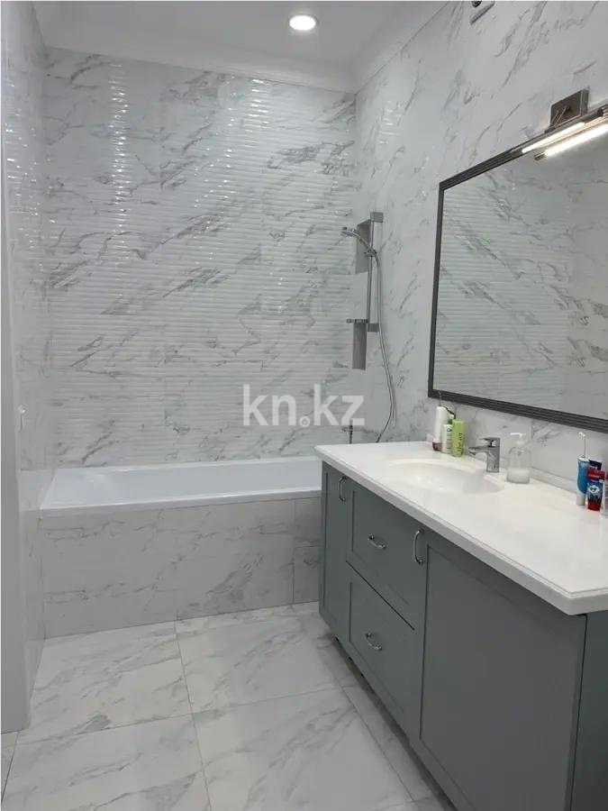 Продажа 3-комнатной квартиры, 135 м², ул. Керей, Жанибек хандар, дом  14/2 блок A в Астане - фото 6