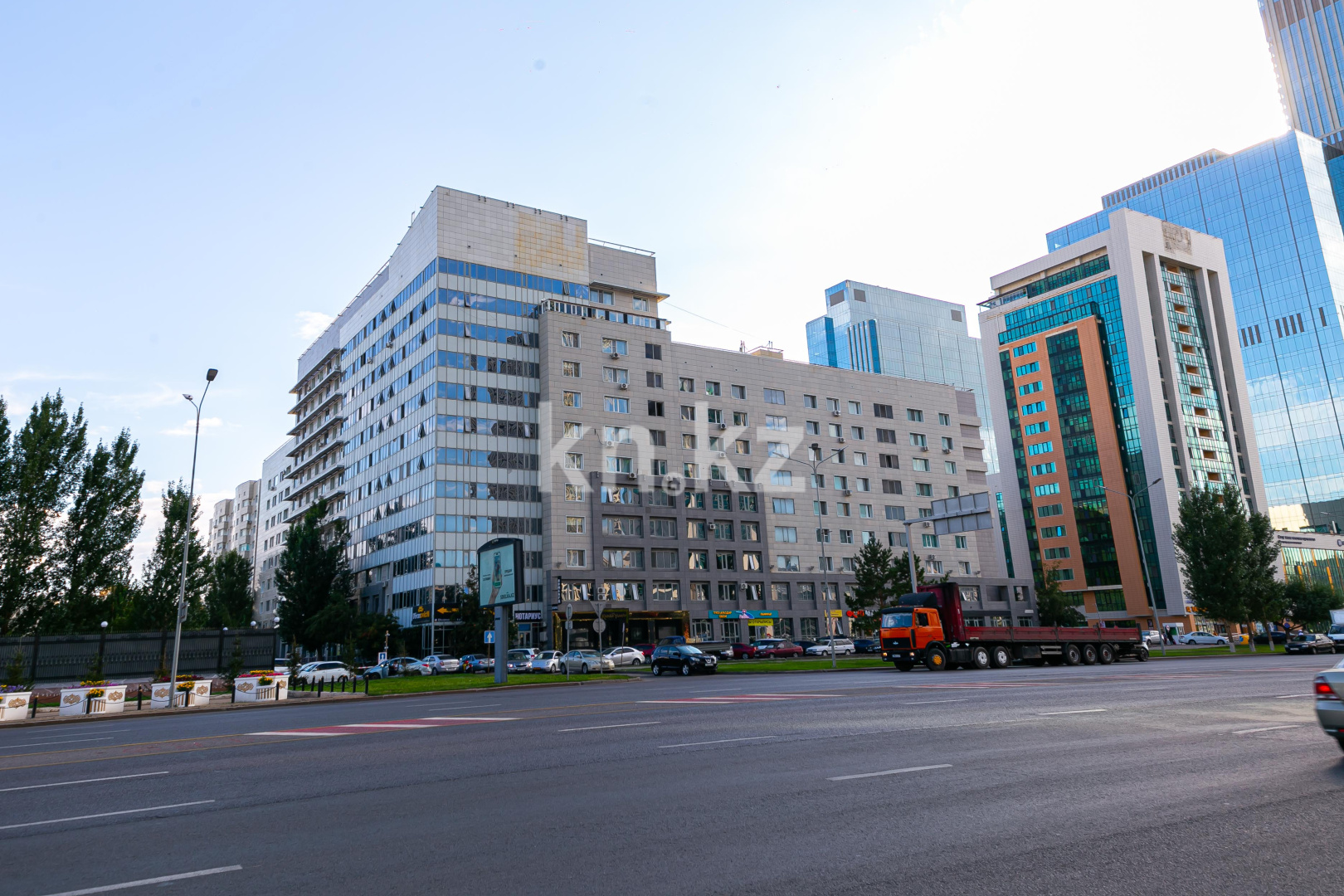 Продажа 3-комнатной квартиры, 82 м², ул. Сыганак, дом  64 в Астане - фото 15