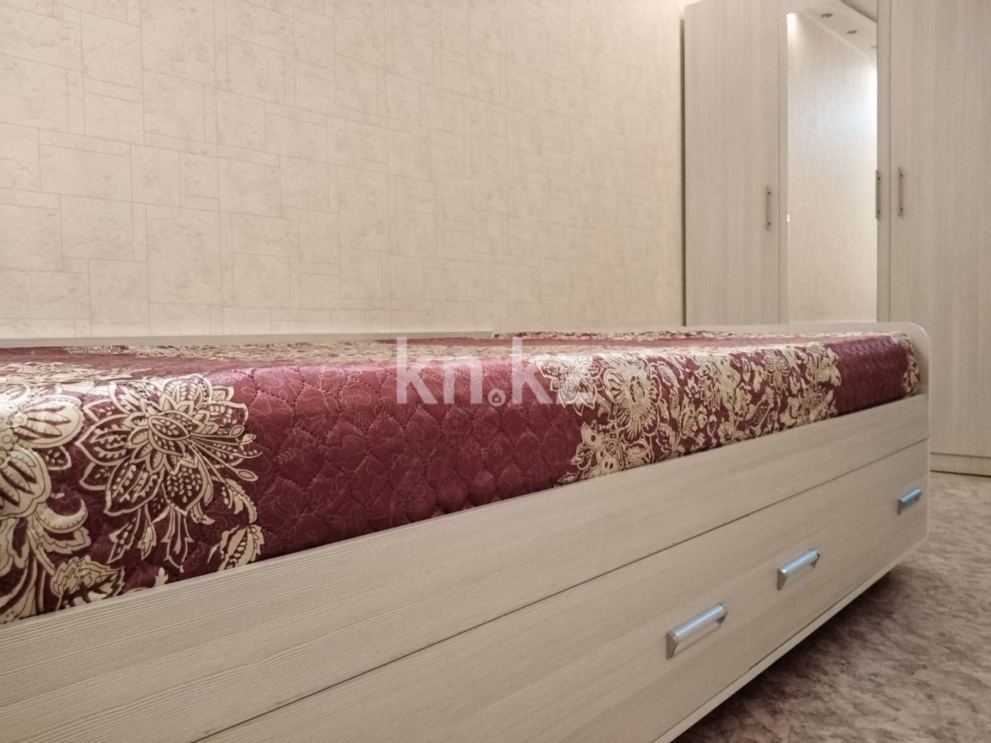 Аренда 2-комнатной квартиры посуточно, 60 м² - Аренда двухкомнатных квартир посуточно в Казахстане - страница 4 фото 2 из 15