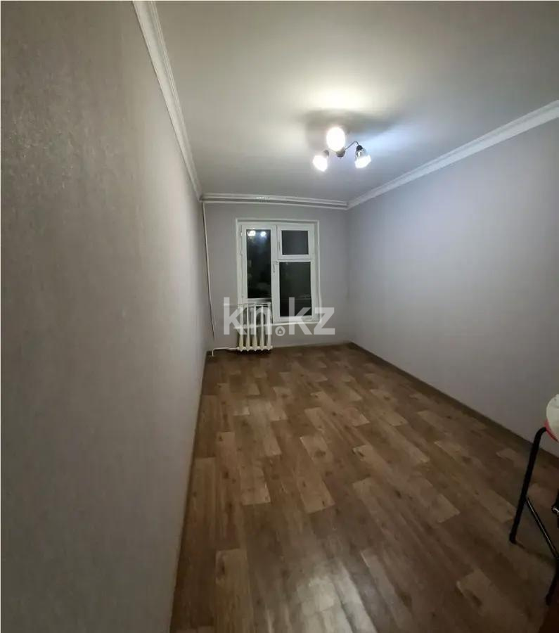 Продажа 3-комнатной квартиры, 60 м², мкр-н 11, дом  4 в Алматы - фото 2