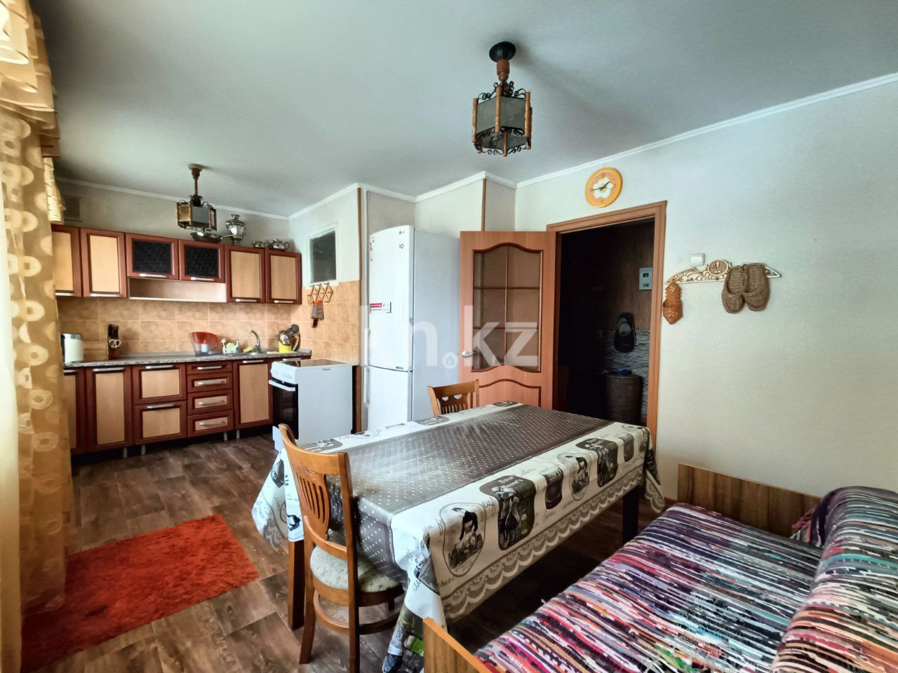 Продажа 3-комнатной квартиры, 63.5 м², пр. Ауэзова, дом  6 - Продажа  трехкомнатных квартир в Усть-Каменогорске фото 5 из 15