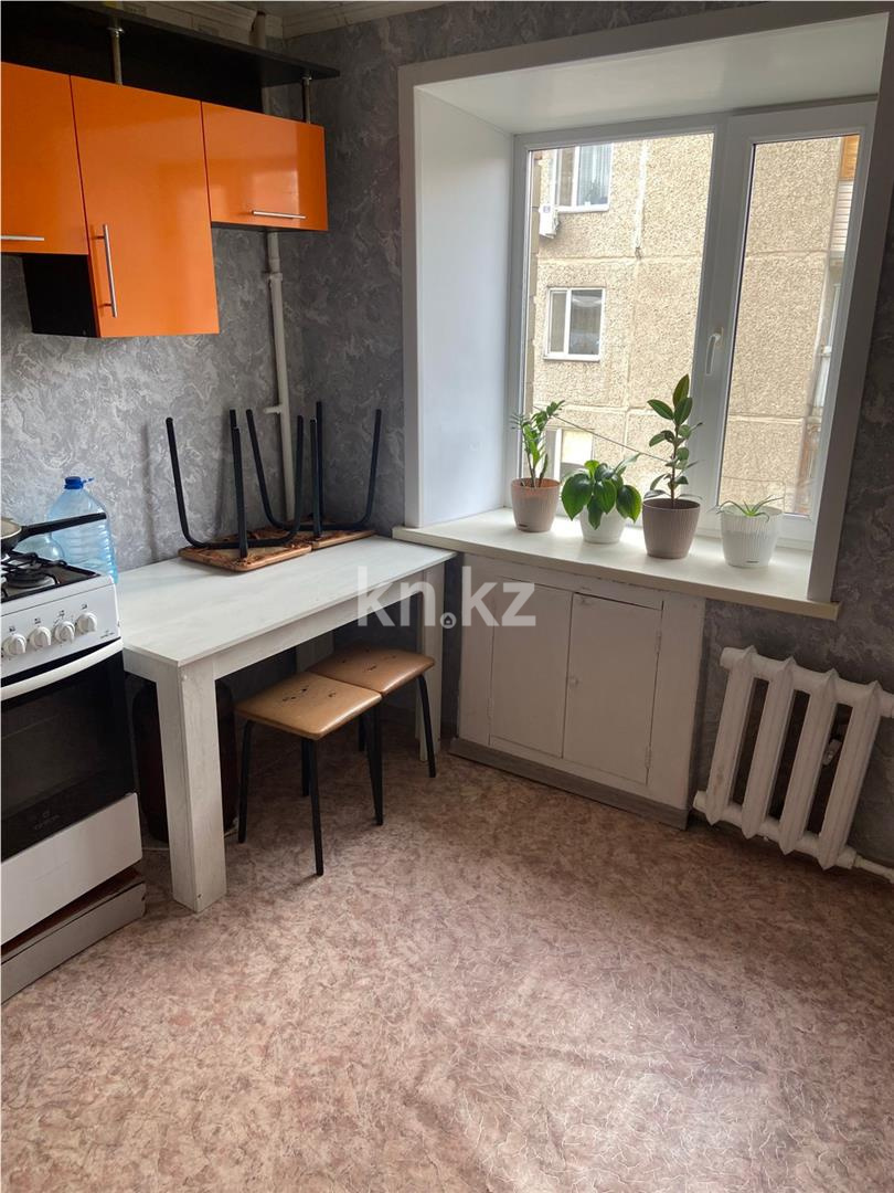 Продажа 3-комнатной квартиры, 55 м², мкр-н 12 - Продажа квартир в Караганде фото 9 из 14