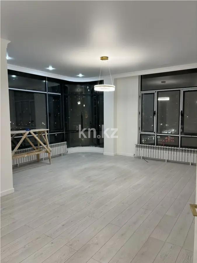 Продажа 3-комнатной квартиры, 137 м², ул. Нажимеденова, дом  16 стр в Астане