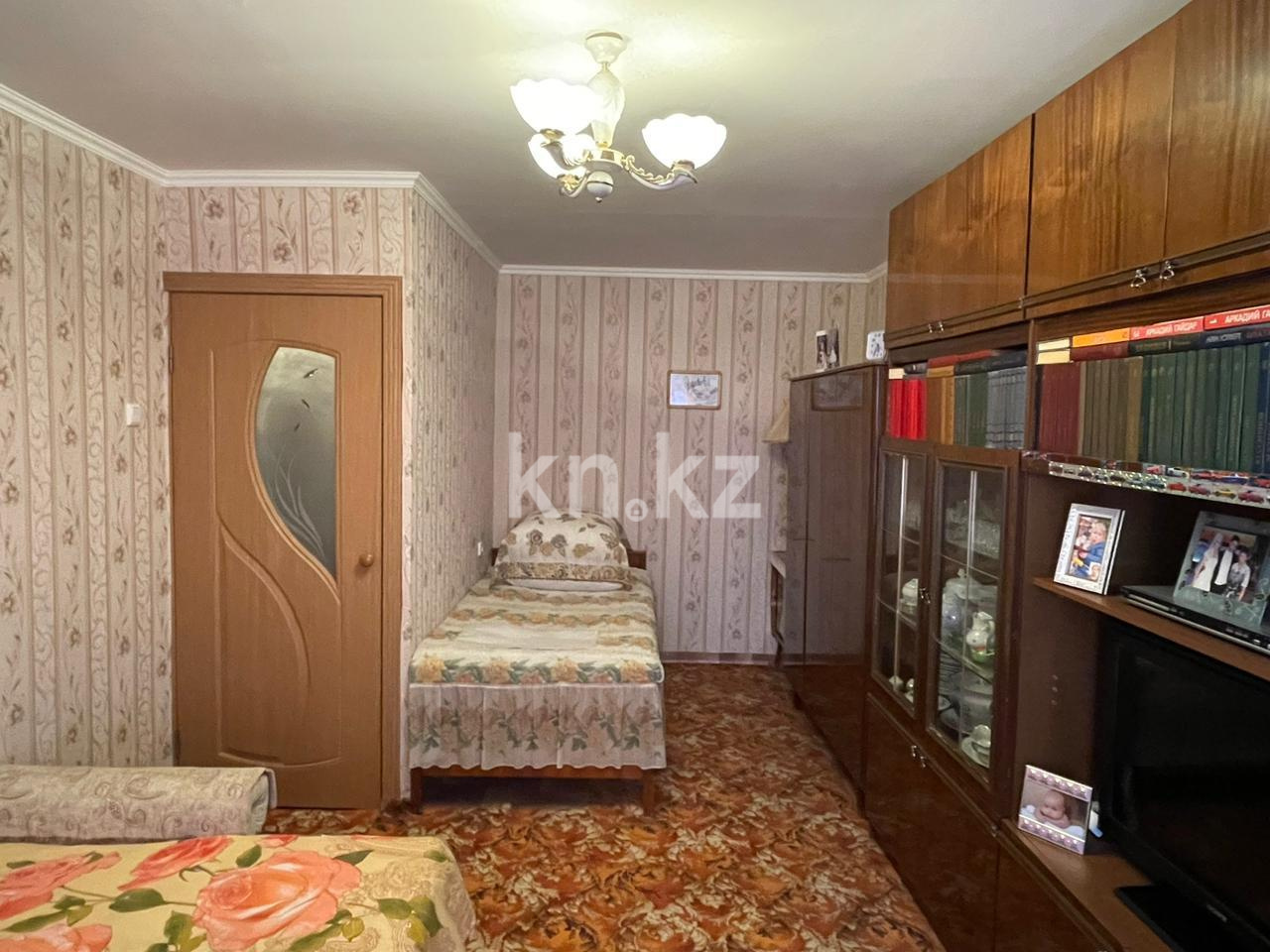 Продажа 1-комнатной квартиры, 33 м², мкр-н Мамраева (Восток-5), дом  12 - Продажа  однокомнатных квартир в Караганде фото 2 из 9