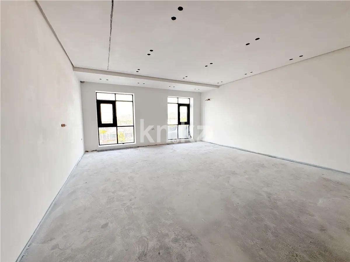 Продажа 5-комнатной квартиры, 370 м², ул. 4-я, дом  2 в Алматы - фото 4