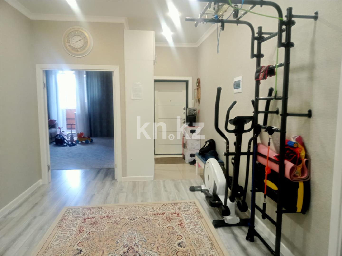 Продажа 3-комнатной квартиры, 95 м², мкр-н Алтын Арка, дом  21 в Караганде - фото 11