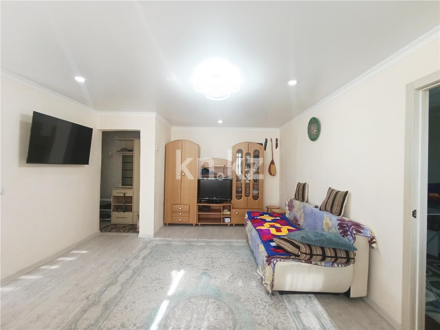 Продажа 2-комнатной квартиры, 44 м², мкр-н 21 в Караганде - фото 4