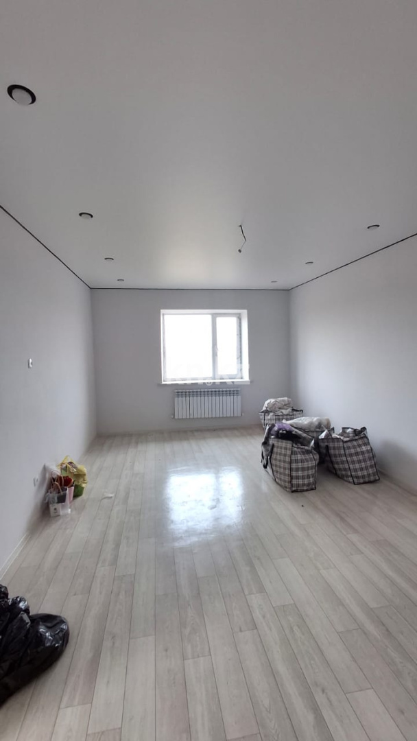 Продажа 1-комнатной квартиры, 55.6 м², Бисена Жумагалиева - Продажа жилой и коммерческой недвижимости в Уральске фото 2 из 13