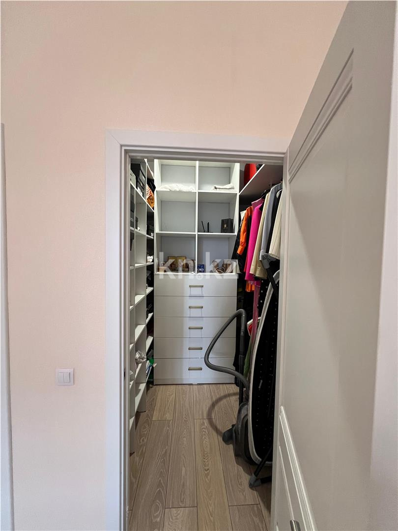 Продажа 3-комнатной квартиры, 94 м², мкр-н Гульдер-1 в Караганде - фото 5