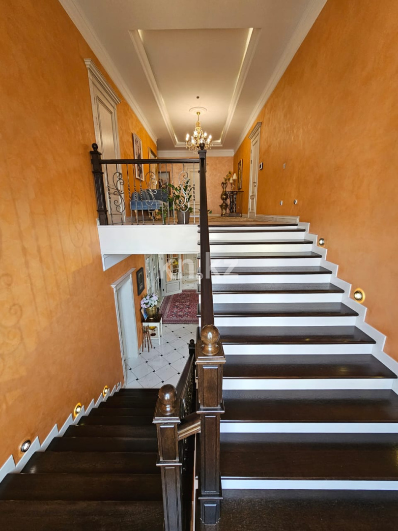 Продажа 6-комнатного дома, 600 м², ул. Оспанова - Продажа домов, коттеджей в Казахстане фото 8 из 15