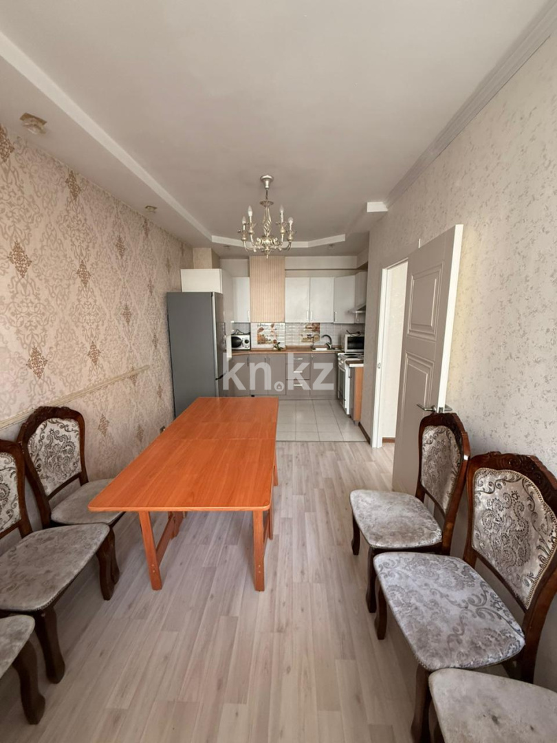 Аренда 3-комнатной квартиры, 98 м² в Астане