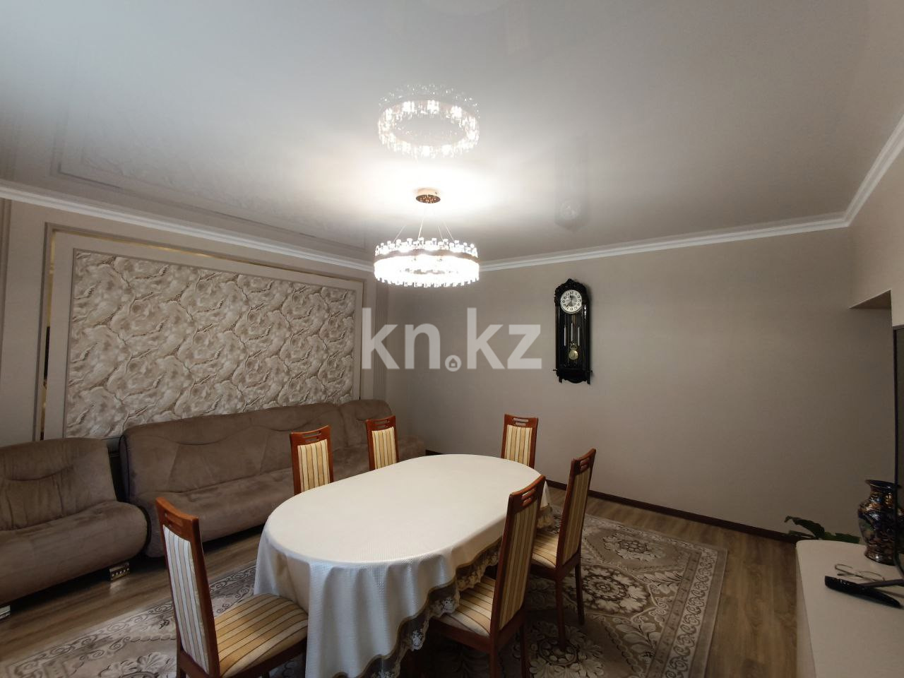 Продажа 5-комнатного дома, 213 м², 68-й квартал - Продажа квартир в Костанае фото 6 из 34