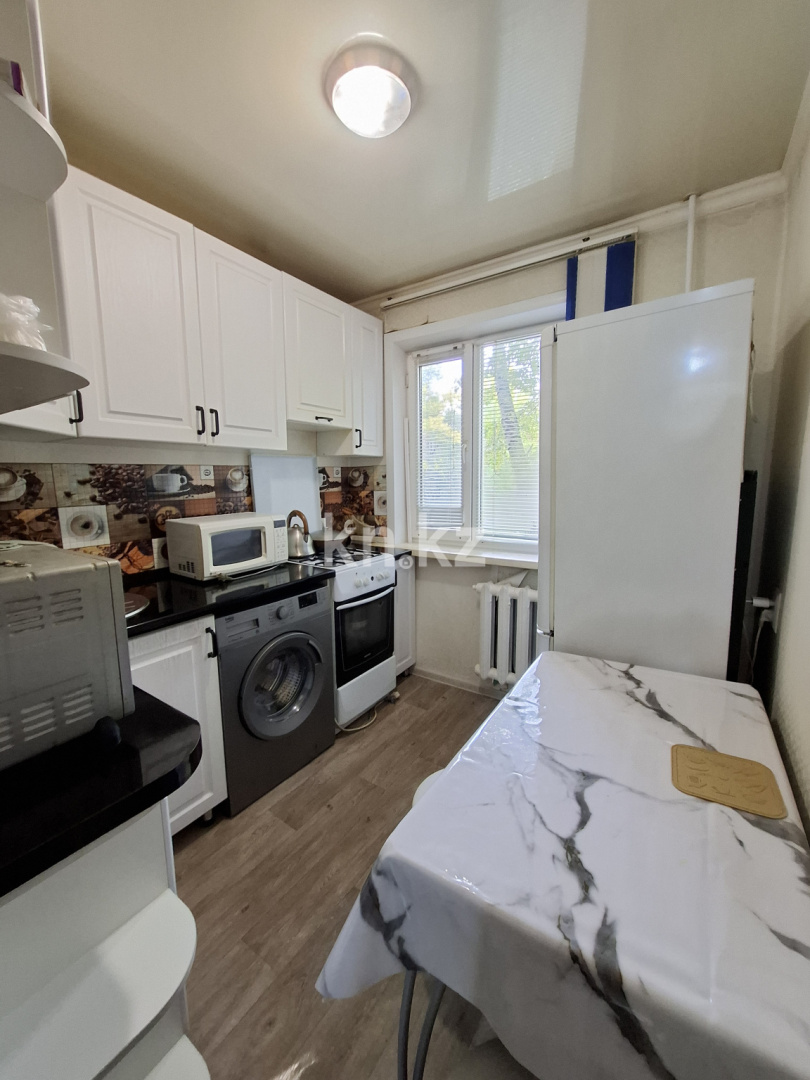 Продажа 2-комнатной квартиры, 45 м², 2 кв-л, дом  18 - Продажа квартир в Караганде фото 2 из 17