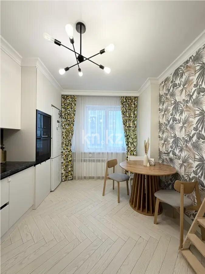 Продажа 4-комнатной квартиры, 116.4 м² в Астане - фото 4