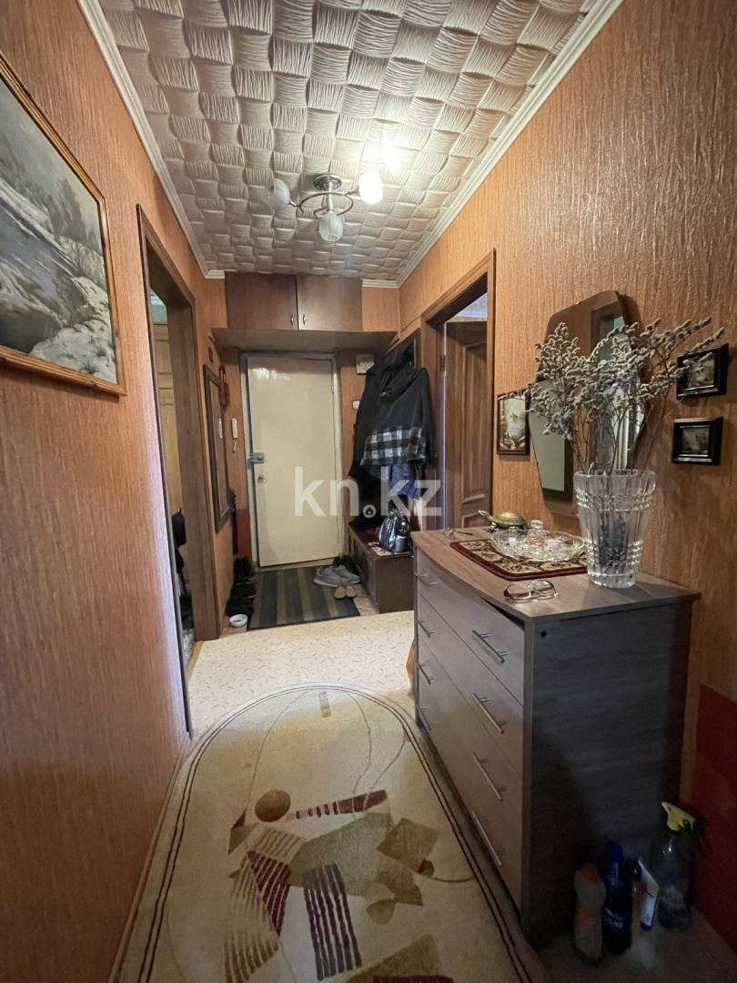 Продажа 3-комнатной квартиры, 63 м², ул. Бажова, дом  333/6 - Продажа  трехкомнатных квартир в Усть-Каменогорске фото 13 из 19