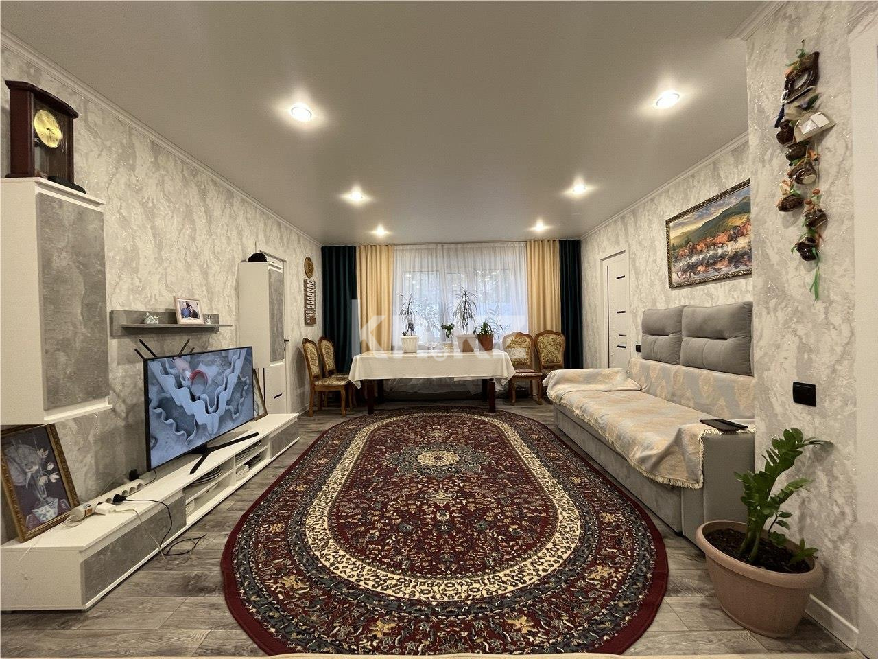 Продажа 4-комнатной квартиры, 65 м², мкр-н 6-й - Продажа жилой и коммерческой недвижимости в Темиртау фото 1 из 21