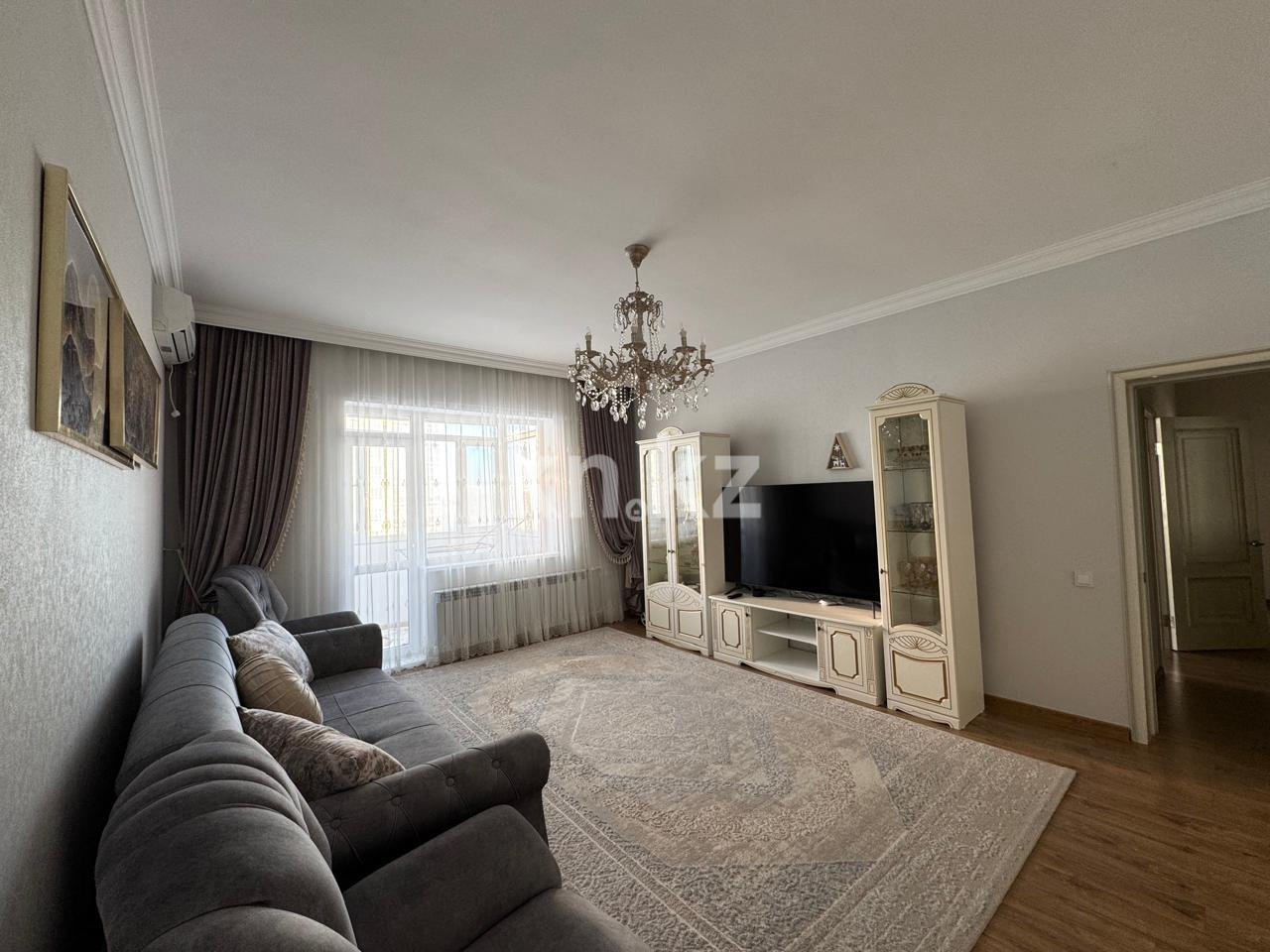 Продажа 3-комнатной квартиры, 86 м², пр. Шахтеров в Караганде - фото 2