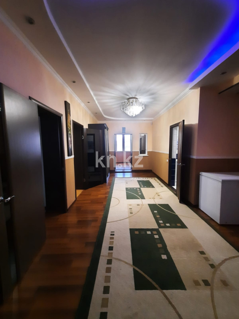 Продажа 6-комнатного дома, 235 м², пр. Тайманова, дом  7 - Продажа и аренда недвижимости в Атырау фото 1 из 24
