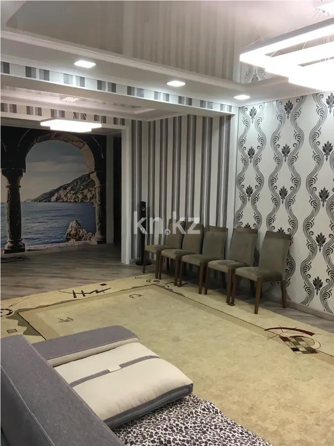 Продажа 3-комнатной квартиры, 107 м², ул. Толе би, дом  298/3 в Алматы - фото 2