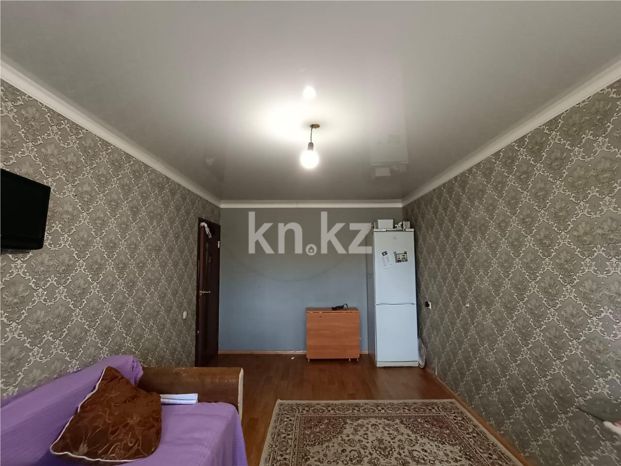 Продажа 3-комнатной квартиры, 62 м², мкр-н 23 - Продажа квартир в Караганде фото 2 из 15