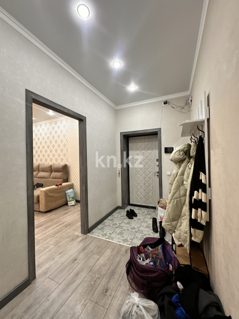 Продажа 2-комнатной квартиры, 66 м², ул. Ашимова, дом  21 в Караганде - фото 12