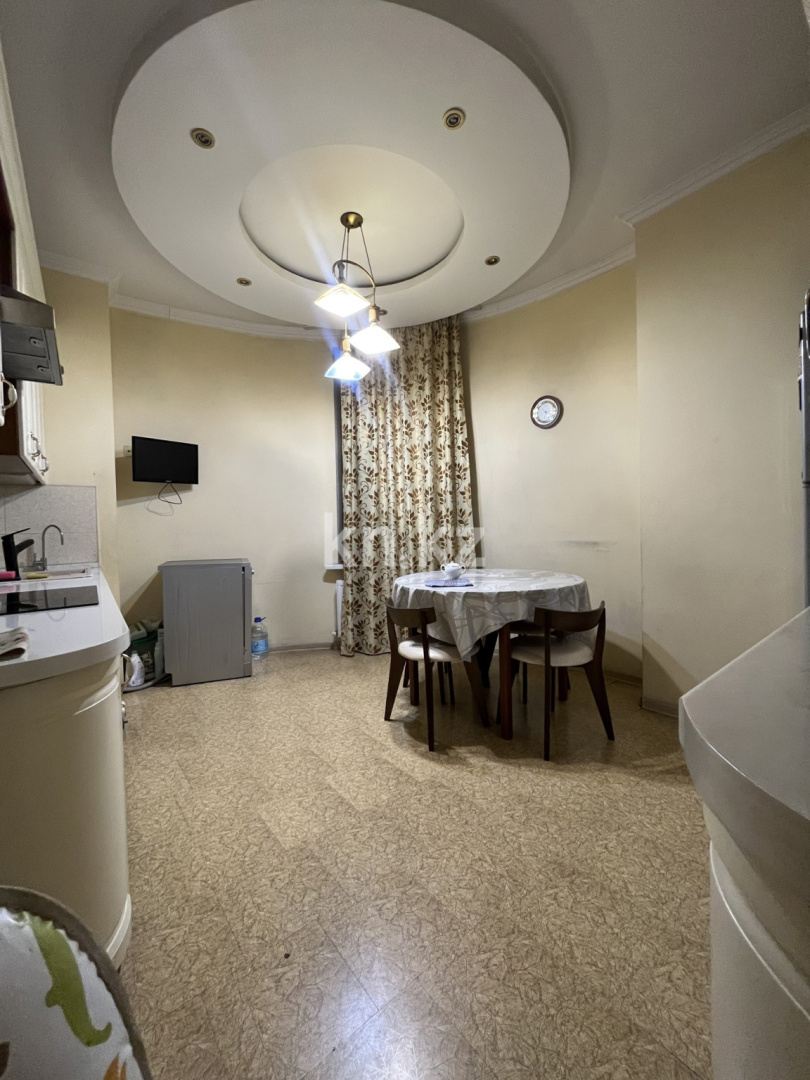 Продажа 3-комнатной квартиры, 122 м², Каныша Сатпаева в Алматы - фото 3