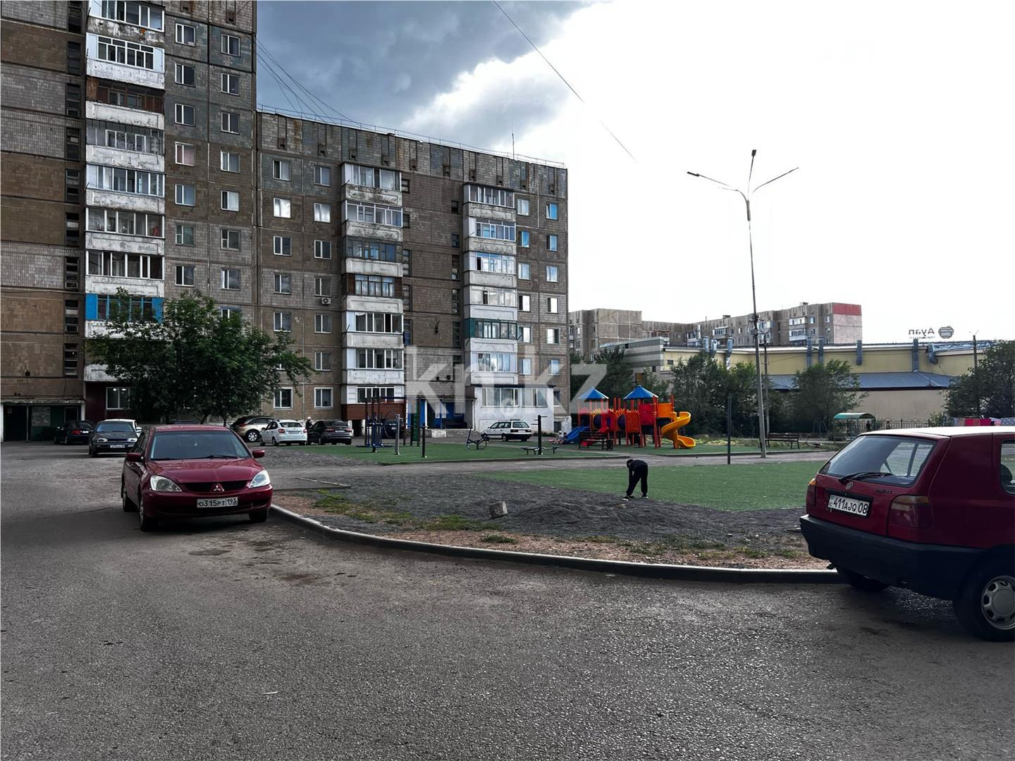 Продажа 2-комнатной квартиры, 53 м², мкр-н Голубые Пруды, дом  18 в Караганде - фото 15