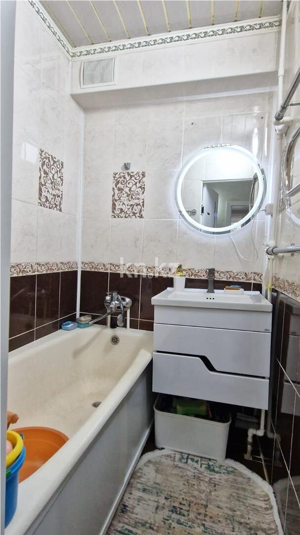 Продажа 3-комнатной квартиры, 68 м² в Караганде - фото 12