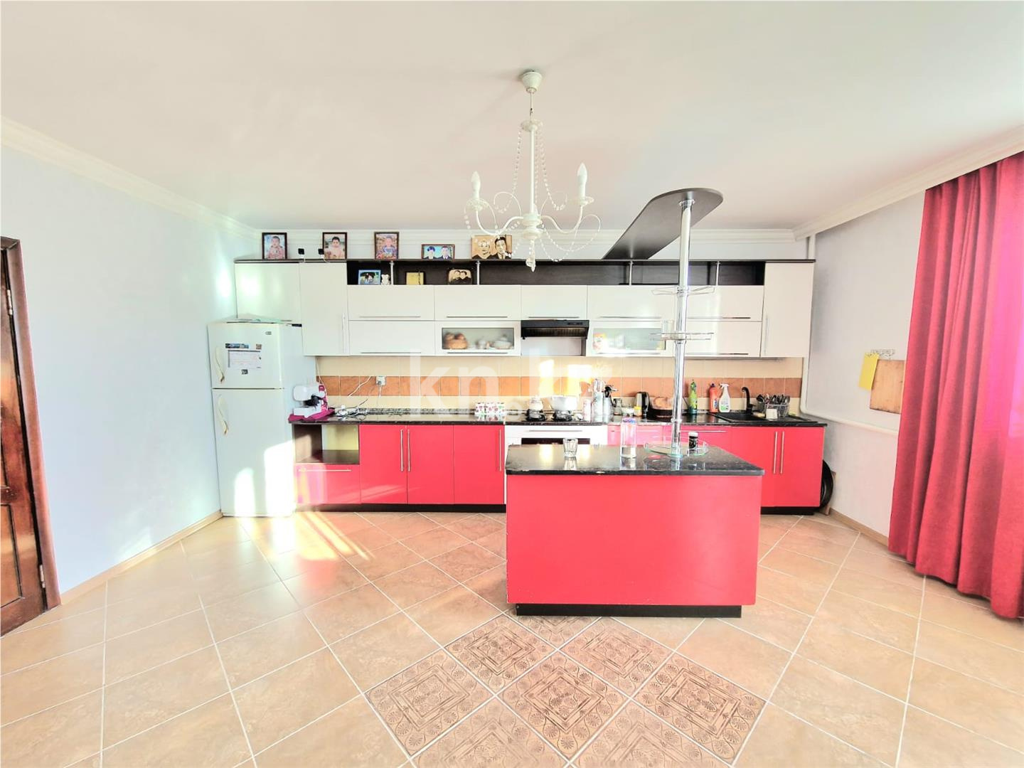 Продажа 5-комнатного дома, 331.9 м² - Продажа домов, коттеджей в Караганде на Юго-Востоке фото 10 из 36