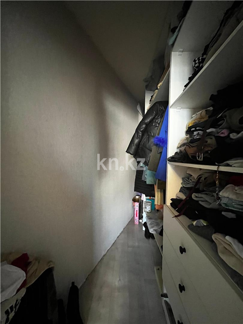 Продажа 5-комнатной квартиры, 107 м², мкр-н Голубые Пруды - Продажа квартир в Караганде фото 11 из 24